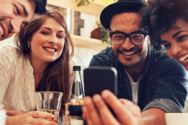 Cuatro ideas para hacer dinero con los millennials