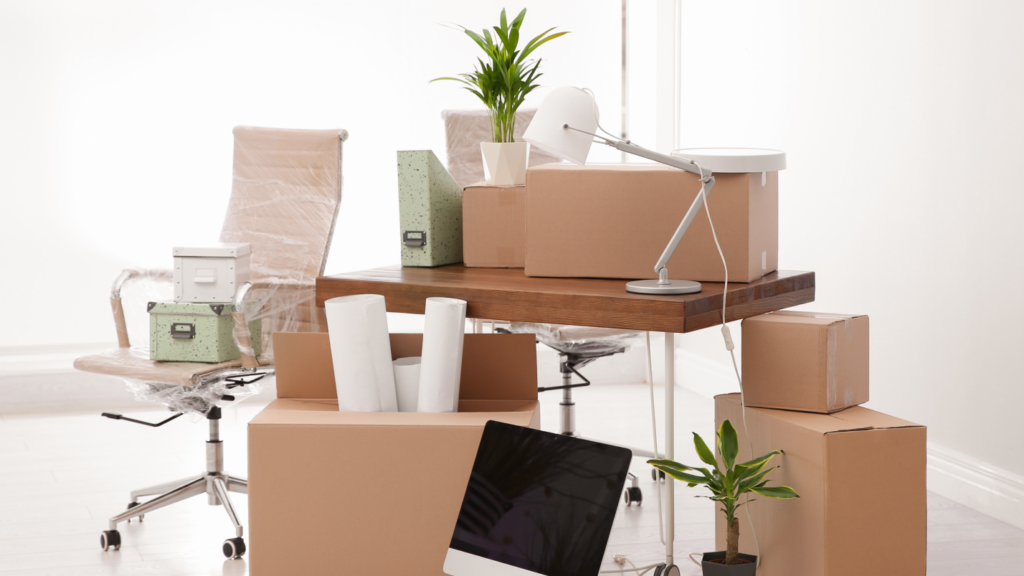 Cómo pueden las pymes adaptarse a cambios económicos y reubicación de empresas